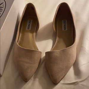 Steve Madden nude flat